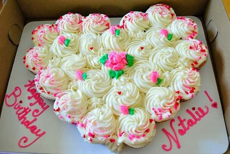 Best Birthday Cupcakes, Valentines Cakes And Cupcakes, Ideas For Birthday Cake, Cupcake Pull Apart, Pull Apart Cakes, Valentine's Day Cakes, Cake For Mom, Birthday Cake Tutorial, Valentines Cakes