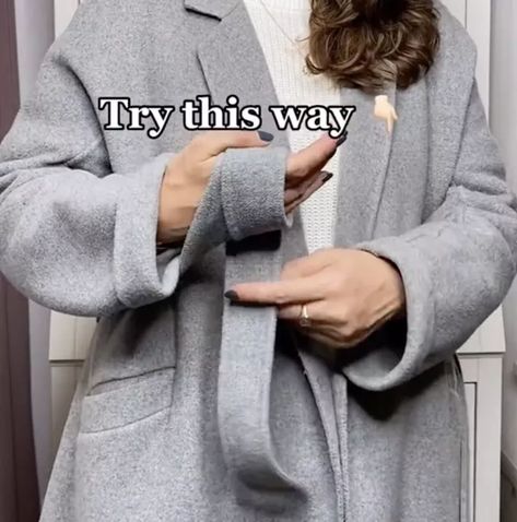 Hello Upstyle!I'm new but love fashion and fashion hacks.Have you already pulled those coats of yours from the back of the closet? Once it starts getting in the 50s and 40s you will! Once it starts snowing and getting to freezing it'll be a coat with every outfit. This is a great way to tie your belt so it doesn't look so bulky and ugly.Before I go to the hack I hope you follow me on my other social pages:Follow me on TikTok @what_lana_wearsFollow me on Instagram @what_lana_wears… Tie A Coat Belt, Belted Coat Outfit, How To Tie A Belt, Coat Belt, Dress Alterations, Fashion Hacks, Shirt Dress Casual, Belted Coat, The 50s