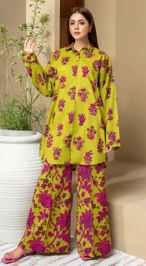 new summer 2024 shirt design/style,trousers style Trouser Shirt Design Pakistani, New Kurti Designs 2024, Lawn Dress Design Ideas 2024, Trouser Designs Pakistani Lawn, Lawn Kurti Designs, Lawn Dress Design Ideas, Pakistani Pattern, Simple Kurtis, Garden Offices