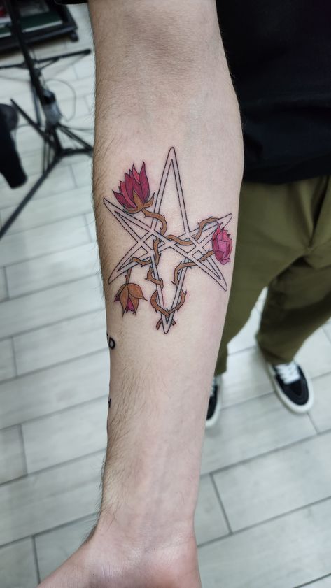 Bring Me The Horizon Tattoo, Horizon Tattoo, Bmth Tattoo, Scarecrow Tattoo, Forget Me Not Tattoo, Mother Tattoos For Children, Matching Tats, Tattoo Filler, Post Human