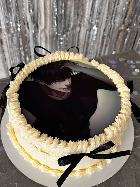 Black Butler Cake, Cake Bday, Sweet Venom, 13 Birthday Cake, Anime Cake, Toji Fushiguro, Pretty Dessert, Spiderman Pictures, Bday Cake