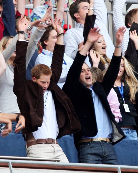 The princes wore matching shirts when they participated in an | Prince William and Prince Harry Through the Years | POPSUGAR Celebrity Photo 8 Prince William Birthday, Principe William Y Kate, William And Harry, Prince William Family, 46th Birthday, Prins William, Prins Harry, Principe William, Prinz Harry