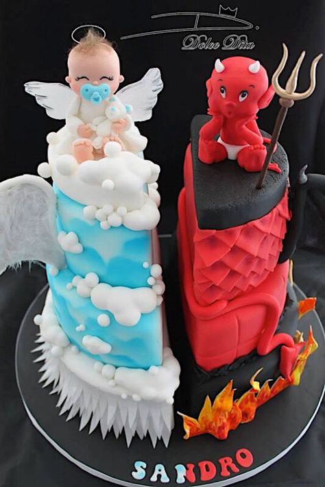 Sunday Sweets Splits Up! 11 Gorgeous Double-Sided Cakes — Cake Wrecks Strange Cakes, Split Cake, Cake Wrecks, Angel Cake, Different Cakes, Crazy Cakes, Little Angel, Unicorn Cake, Fondant Cakes