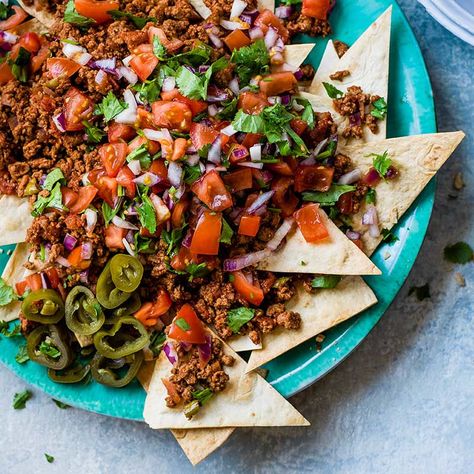 Quorn nachos Recipe | Weight Watchers UK Meat Free Protein, Nachos Healthy, Low Calorie Ideas, Beef Zucchini, Quorn Recipes, Vegetarian Main Meals, Weight Watchers Vegetarian, Zucchini Enchiladas, Vegetarian Nachos