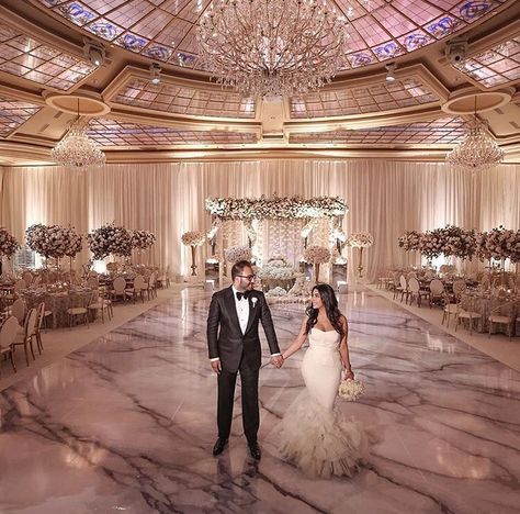 Marble floor. Wedding Reception Dance Floor, Wedding Reception Themes, Dance Floor Wedding, Marble Wedding, Munaluchi Bride, Wedding Hall, Wedding Reception Venues, Brides Magazine, Wedding Dance