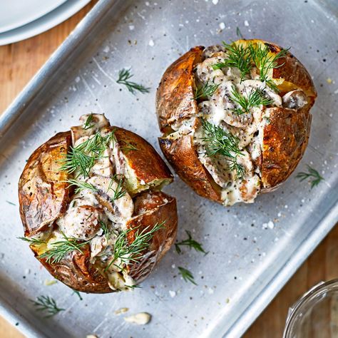 Top 10 healthy jacket potato fillings Mushroom Jacket, Mushroom Ideas, Jacket Potatoes, Vegan Chickpea Curry, Homemade Baked Beans, Fresh Olives, Potato Toppings, Jacket Potato, Buddha Bowls