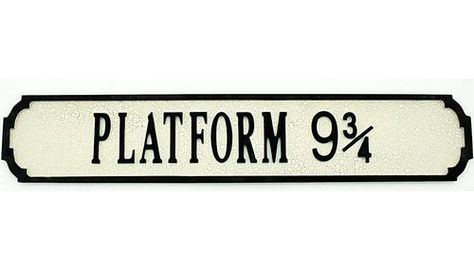 Platform 9 ¾ Sign Prestington Platform 9 3/4 Printable, Platform 9 3/4, Platform 9 3/4 Sign, Ideas Para Casas, Harry Potter Marathon, Downstairs Wc, Pop Wall, Notion Ideas, Harry Potter Printables