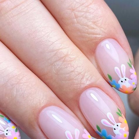 Alice on Instagram: "Peeking floral bunnies 🐰👀🌸  How cute are these for Easter nails?! 😫   Using #everythingmagpie @magpie_beauty including new ‘Bunny’ Build It, which is quite fitting for this nail art!" Baby Shower Nails Ideas, Bunny Nails Designs, Bunny Nail Design, Pastel Nails Easter, Short March Nails, Easter Inspired Nails, Baby Shower Nail Art, Simple Easter Nails, Easter Bunny Nails