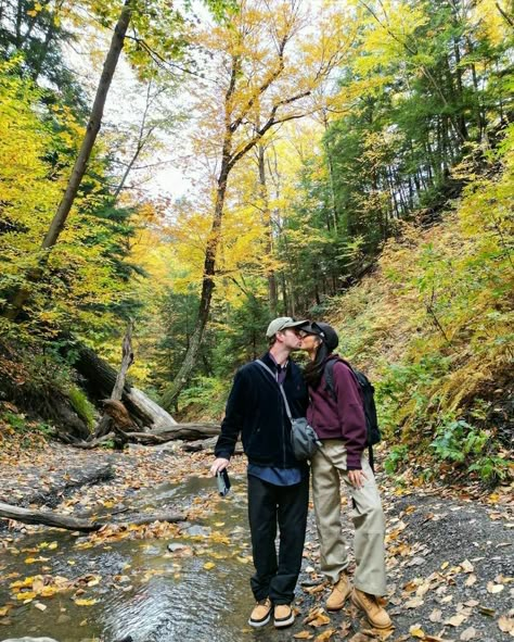 Couple On Road Trip, Forest Date Aesthetic, Couple Adventure Aesthetic, Adventurous Couple Aesthetic, Couples Camping Aesthetic, Active Couple Aesthetic, Adventure Couple Aesthetic, Hiking With Boyfriend, Camping Couple Aesthetic