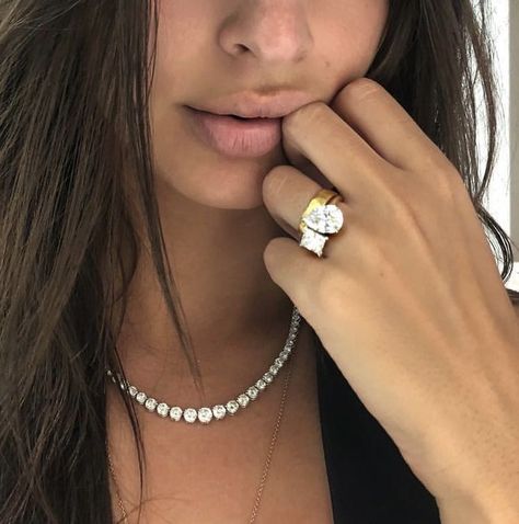 Celebrity Rings, Rich Mom, Mom Aesthetic, Ring Inspo, Celebrity Wedding, June Wedding, Mia 3, Emily Ratajkowski, Stone Setting