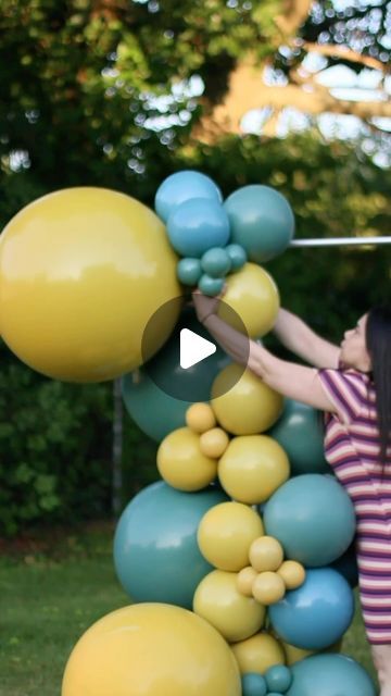 Jexsy Armstrong on Instagram: "🎈Check out this quick video of me making my absolute favorite style: the Freestanding Demi Arch! 👸👑🌟   A few things to notice in my designs:  Cluster Integration: Both bigger and smaller balloons are seamlessly integrated into each cluster.  Color Cohesion: While this design isn’t color-blocked, the use of small balloons in the same color brings the entire look together beautifully.  I love the magic of balloon design in action! ✨ . . . . . . . . . .  #BalloonDesign #BalloonArt #FreestandingBalloonArch #DemiArch #BalloonTutorial #EventDecor #PartyPlanning #DIYBalloonDecor #BalloonArtist #JexsyBalloons #BalloonDecoration #CreativeDesign" Freestanding Balloon Arch, Balloon Arch Video, Small Balloon Arch, Small Balloons, Balloon Design, Balloon Art, Balloon Arch, Balloon Decorations, Event Decor