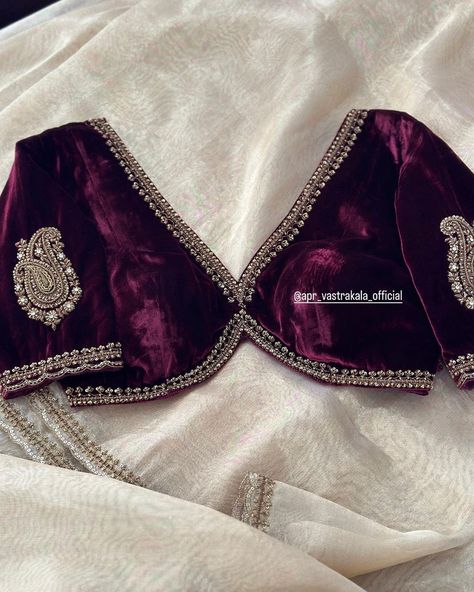 The Gold Tissue with hand embroidered border, intricately woven with Zari and Zardosi,extends to a graceful pallu, creating a visual… | Instagram Luxury Designer Blouse With Embroidered Border, Blouse Velvet Designs, Maggam Work On Velvet Blouse, Luxury Embroidered Border Blouse Piece, Zardosi Border Design, Hand Embroidery Saree Designs, Zardozi Embroidery On Velvet, Velvet Blouse Designs Latest, Velvet Saree Blouse