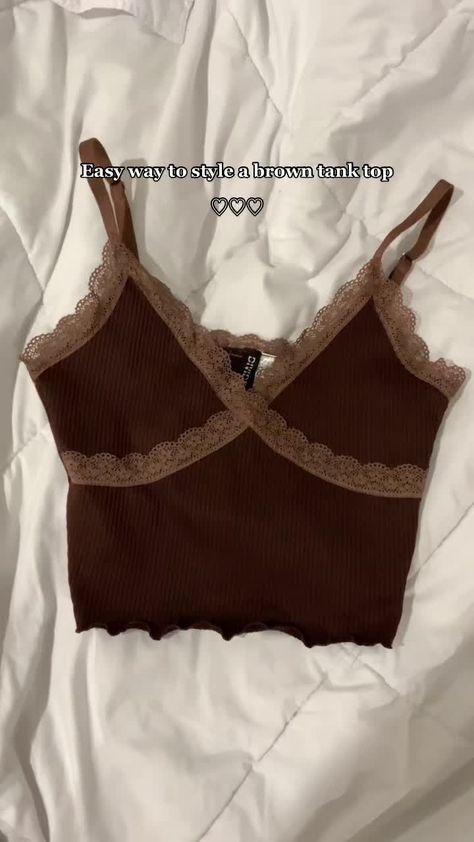 Crop Tops Outfits Aesthetic, Brown Crop Top Outfit Aesthetic, How To Style A Brown Tank Top, Brown Tank Top Outfit Aesthetic, Brown Tank Top Outfit Summer, Brown Lace Tank Top Outfit, Brown Top Outfit Summer, Brown Halter Top Outfit, Brown Tank Outfit