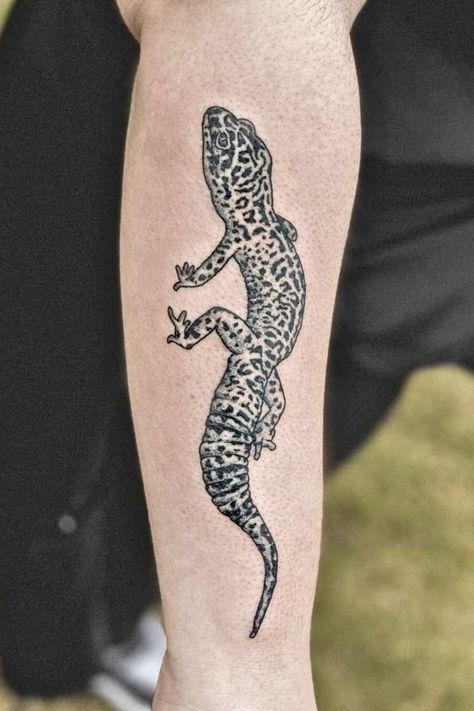 Let's get spotted! Discover 50 captivating leopard gecko tattoo designs that will make you stand out from the crowd. Leapord Tattoo, Gecko Tattoo Ideas, Leopard Gecko Tattoo, Reptile Tattoo, Moms Tattoo, Gecko Tattoo, Fat Tailed Gecko, Lizard Tattoo, Blue Tongue Skink