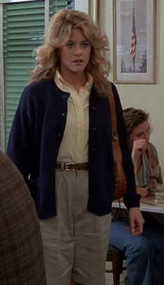 Airplane Outfits, When Harry Met Sally, Perfect Fall Outfit, Meg Ryan, Fall Pants, Transition Outfits, Outfits With Converse, Weather Wear, Theme Halloween