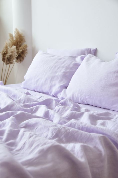 Simple ideas to make your bedroom luxurious and very cozy at the same time ❤️ On our site you will find a huge selection of colors and types of bed linen. We can make bed linen in any color and size. Join us! #linenbedding #ecoproducts Sheets Aesthetic, Linen Fiber, True Things, Linen Sheet Sets, Nature Friendly, Linen Sheets, Improve Sleep Quality, Linen Pillow Cases, Windy City