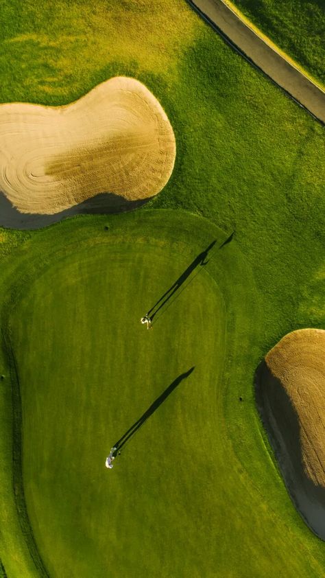 Golf Course Aesthetic Photoshoot, Golf Field Aesthetic, Golf Photography Ideas, Golf Course Aesthetic, Golf Field, Golf Aesthetic, Golf Course Photography, Golf Trophies, Golf Images