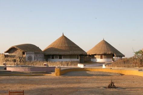 Mud Hut, Travel Destinations In India, Hut House, Mud House, Rural India, Vernacular Architecture, Service Trip, Andhra Pradesh, Village Houses