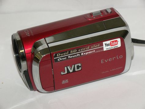 JVC Everio GZ-MS120RU Camcorder (Red) Jvc Everio Camcorder, Jvc Camcorder, Film Camera Photography, Cute Camera, Retro Gadgets, Magick Book, Old Cameras, Image Swag, Flip Phones