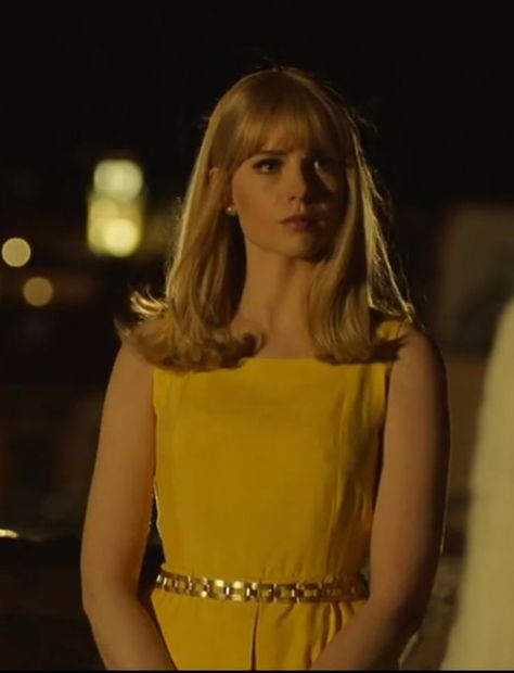 Womens 60s Hairstyles, Lucy Boynton The Ipcress File, 1970s Face Claim, Blonde 60s Hair, 60s Haircuts Women, 60s Bangs Long Hair, Ingenue Hair, Dark Blonde Hair With Bangs, 70s Blonde Hair