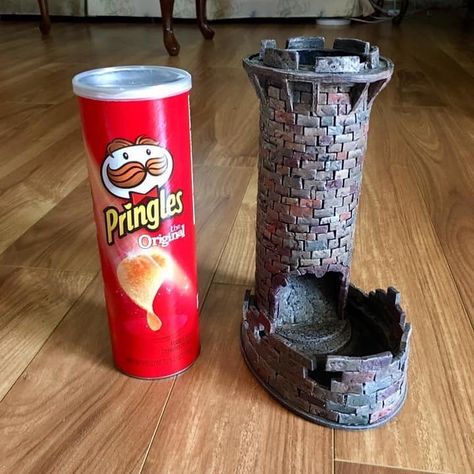 Lexi Linville on Instagram: “The humble #pringles can has new life as a dice tower. #dicetower #dnd #dungeonsanddragons #dndcrafts #dungeonsanddragonscrafts…” Diy Dice Tower, Dnd Diy, Diy Dice, Dnd Crafts, Fairy House Crafts, Pringles Can, Fairy House Diy, Folding Origami, Dice Tower