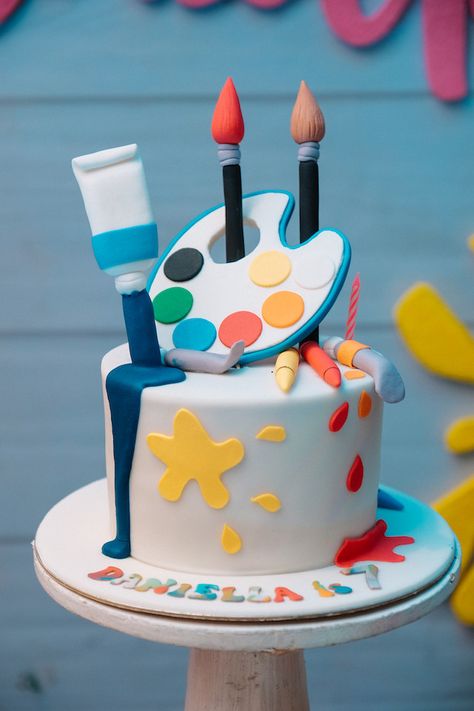 Painting Cake Ideas Birthday, Art Cakes Birthday Kids, Art Themed Cake, Painter Cake Ideas, Art Theme Cake, Art Themed Birthday Cake, Art Cake Ideas, Art Party Cakes, Rainbow Bagels