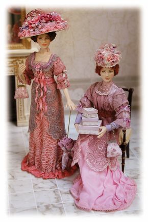 new13 Dollhouse Doll Clothes, Dolls Miniature, Dollhouse Dresses, Miniature People, Miniature Dress, Indian Dolls, Mini Dolls, Gown Pattern, Victorian Dolls