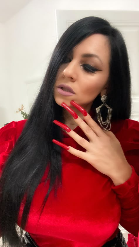 Long Finger Nails, Nails Rounded Square, Rounded Square Nails, Nails Rounded, Red Long Nails, Very Long Nails, Beautiful Long Nails, Girl Power Tattoo, Feminist Tattoo