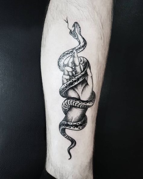 Did this one for @mittybarn today, thanks man! Knife Snake Tattoo, Dagger Tattoo For Men, Dagger Thigh Tattoo, Snake And Dagger Tattoo, Skull Snake, Knife Tattoo, Future Tattoo Ideas, Snake Tattoo Design, Dagger Tattoo