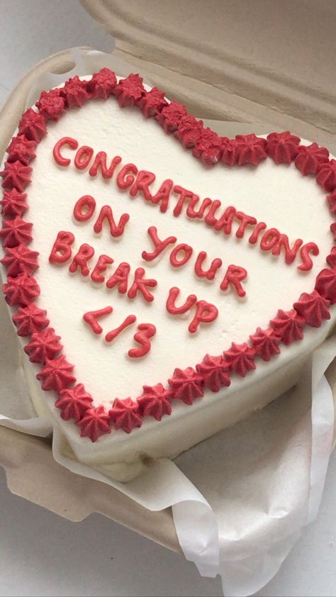 Happy Breakup Cake, Breakup Cakes Funny, Break Up Cake Ideas, Breakup Cake For Friend, No Contact Cake, Break Up Cake Funny, Divorce Cake For Men, Cakes With Writing, Breakup Playlist Cover