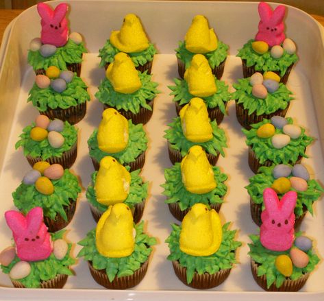 Easter Deserts, Easter Desserts, Easter Food, Bakery Ideas, Easter Baking, Easter Goodies, Easter Cupcakes, Jolly Holiday, Easter Peeps