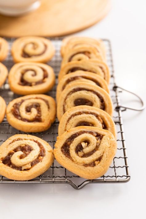 Date Pinwheel Cookies, Wyse Guide Recipes, Pinwheel Cookies Recipe, Rolled Cookies, Refrigerator Cookies, 100 Year Old Home, Icebox Cookies, Pinwheel Cookies, Pinwheel Recipes