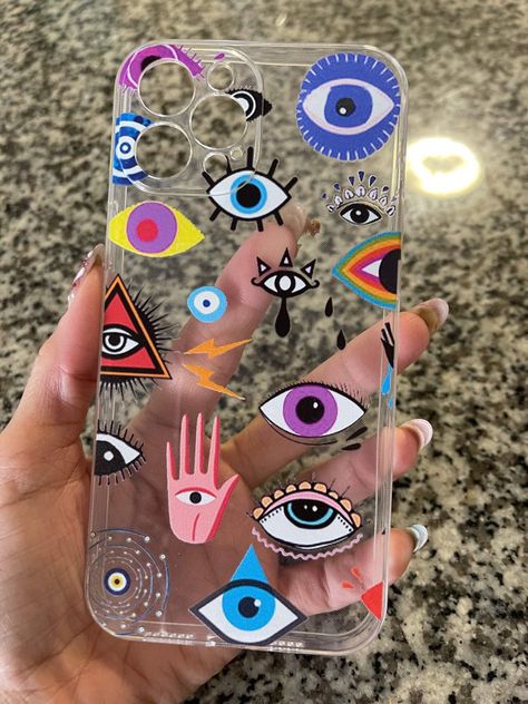 Blue eye evil iPhone case Case Iphone Design, Iphone Case Painting, Case Painting Ideas, Phone Case Painting Ideas, Phone Cover Painting, Evil Eye Phone Case, Phone Case Painting, Creative Phone Cases, Case Painting