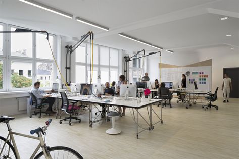 Fjord's Berlin studio is a hackable space that reveals the future of office design | Creative Boom Factory Interior, Open Space Office, Warehouse Design, Workspace Inspiration, Open Office, Environmental Design, Design Strategy, Coworking Space, Office Inspiration