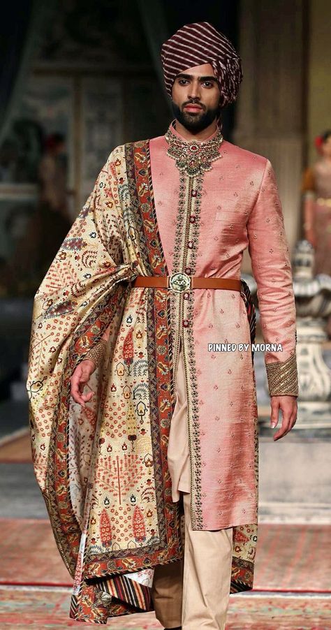 JJ Valaya - India 🇮🇳 FDCI India Couture Week 2022. India Costume Traditional, Indian Male Outfit, East Indian Clothing, Indian Mens Fashion, Hindi Fashion, Traditional Indian Mens Clothing, Indian Menswear, Hindu Clothing, Asian Traditional Fashion