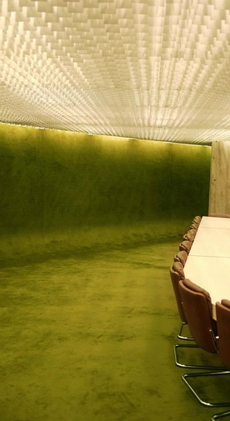 #oscarniemeyer #architecture #architect 80s Home Design, Retro Green Aesthetic, 80s Architecture, Carpet Ceiling, 70s Interior, Retro Interior Design, Oscar Niemeyer, Retro Interior, Green Carpet