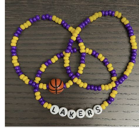 Lakers Bracelet, Cool Beaded Bracelets, Cool Bracelet Ideas, Basketball Bracelet, Pulseras Ideas, Ideas Pulseras, Diy Kandi Bracelets, Clay Bead Necklace, Bracelets Beads