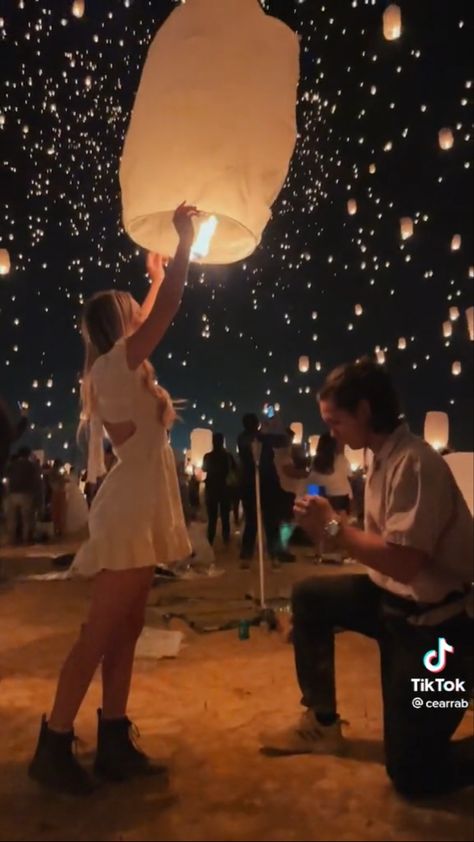 Latern festival Tangled Proposal Ideas, Lantern Festival Aesthetic, Wedding Proposal Ideas Engagement, Lantern Fest, Cute Proposal Ideas, Cute Proposal, Proposal Ideas Engagement, Wedding Proposal Ideas, Engagement Plan