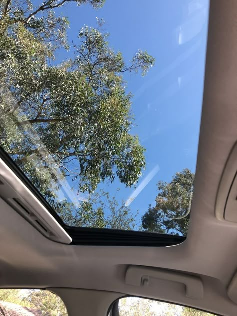 Sunroof Snap, Sunroof Car Aesthetic, Cabrio Vw, We Heart It Wallpaper, Best Love Photos, Art Deco Cards, Sky Photography Nature, Blog Pictures, Feeling Pictures