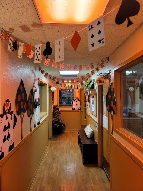 Alice In Wonderland Office, Alice In Wonderland Door, 50th Bday Party Ideas, Wonderland Classroom, Tim Burton Party, Back To School Displays, Queen Of Hearts Alice, Holiday Door Decorations, Alice In Wonderland Decorations