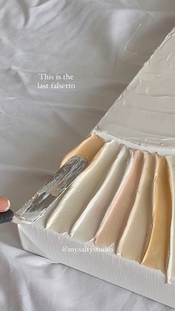 Texture Artist | CASS x on Instagram: "New season, new sunrises, new sunsets 🌅🌞🫶🏽 loving how this neutral rainbow sunshine turned out for @katiejbaron . . . #texturepainting #textureart #textureartist #plasterpainting #plasterart #satisfyingpainting #satisfyingart #minimalistart #minimalistdecor #coastaldecor #coastalhome #goldcoastartist #nurserydecor #plasterarttutorial #howtodotexturedart #homedecor" Mud Plaster, Diy Tableau, Resin Canvas, Texture Painting Techniques, Drywall Mud, Neutral Rainbow, Epoxy Art, Diy Abstract Canvas Art, Texture Painting On Canvas