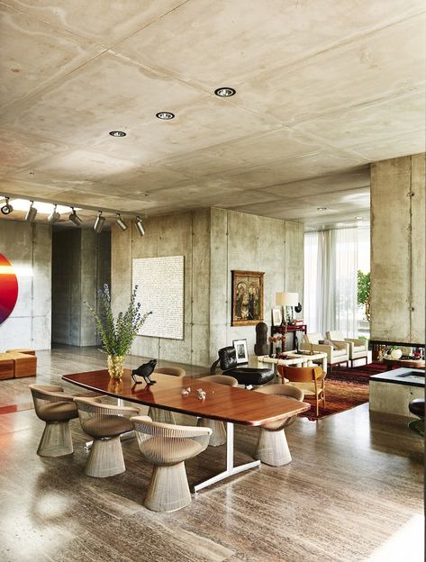 Contemporary Art Is Flourishing Everywhere in Berlin Warren Platner Chair, Brutalism Interior, Platner Chair, Brutalist Interior, Concrete House, Glass Floor, Floor Design, Rustic Dining Table, Elle Decor