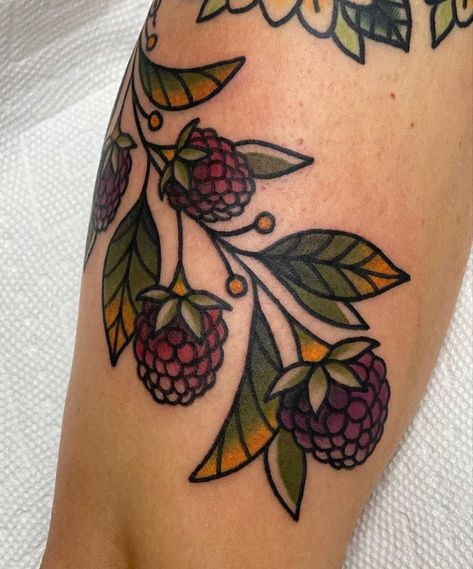 Traditional Tattoo Legs Woman, Cottage Core Traditional Tattoo, American Traditional Goldfish Tattoo, Americana Flower Tattoo, Wildflower Traditional Tattoo, American Traditional Raspberry Tattoo, American Traditional Blackberry Tattoo, American Traditional Ivy Tattoo, Traditional Garden Tattoo