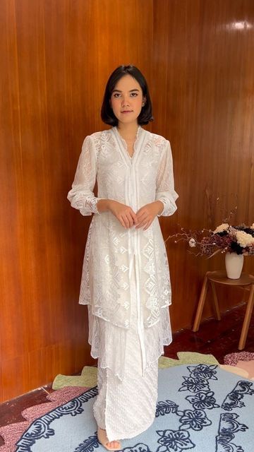 White Kebaya, Wedding Kebaya, Kebaya Simple, Model Dress Kebaya, Dress Brokat Modern, Kondangan Outfit, Kebaya Lace, Batik Dress Modern, Nikah Outfit