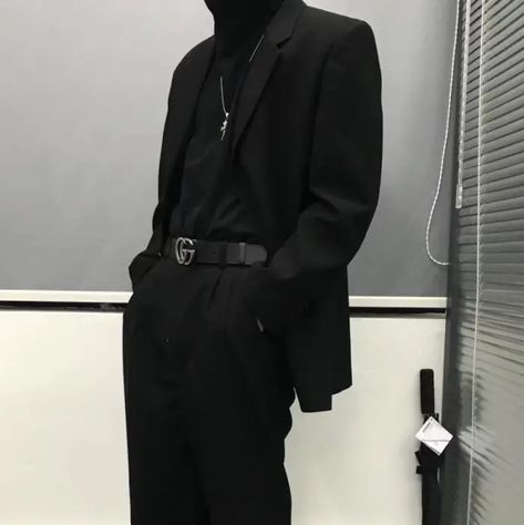 Fancy Date Outfit Men, Emo Prom Outfits Male, Concert Black Outfit Orchestra Men, Black Male Fashion Aesthetic, Korean Male Fashion Street Style, Fancy Date Outfit, Date Outfits For Men, Suit Styles For Men, Men Outfits Aesthetic