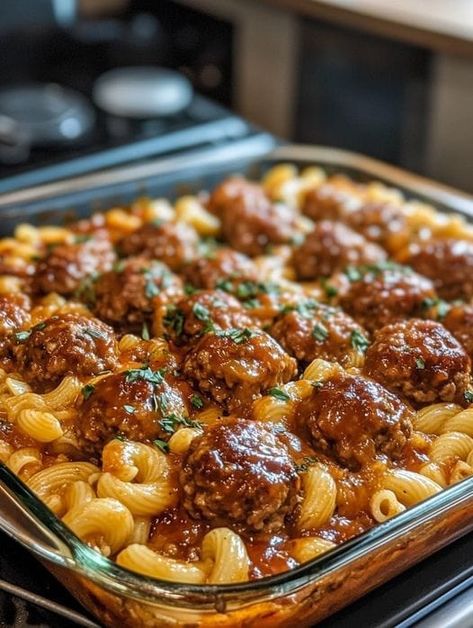 Super old recipes 😋 | Meatballs and Pasta Bake | Facebook Meatball Noodle Bake, Pizza Grilled Cheese Recipes, Fried Cheese Bites, Meatballs And Pasta, Recipes Meatballs, Ginger Smoothie Recipes, Homemade Chicken Alfredo, Bacon Pasta Recipes, Baked Spaghetti And Meatballs