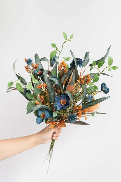 Accent Combo in Teal & Burnt Orange Spring Teal Wedding, Orange And Blue Floral Arrangements, Orange And Blue Flower Arrangements, Orange And Blue Wedding Colors, True Blue Eucalyptus, Teal Fall Wedding, Teal Fall Decor, Teal And Burnt Orange, Toffee Rose