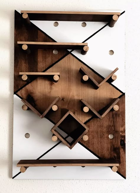 Diy Peg Board Wall, Pegboard Storage Ideas, Pegboard Desk, Pegboard Shelves, Wood Pegboard, Organizing Aesthetic, Pegboard Design, Peg Board Walls, Diy Pegboard