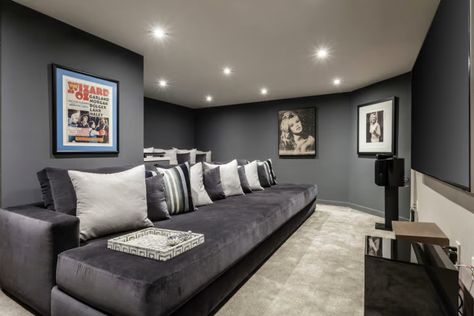 7 Delightful Carpet Colors for Gray Walls You’ll Love – AprylAnn Room Lights Decor, Black And Grey Bedroom, Media Room Decor, Dark Gray Bedroom, Dark Grey Living Room, Turquoise Living Room Decor, Modern Grey Living Room, Gray Room, Gray Bedroom Walls