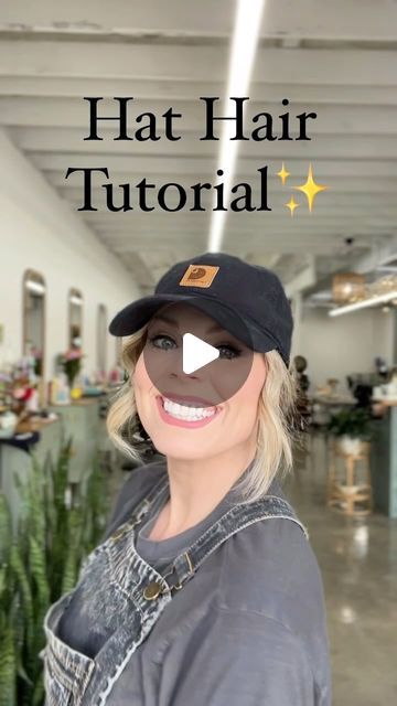 Hat Hair Tutorial, How To Style A Hat, How To Wear A Baseball Hat Women, Ballcap Hairstyles, Ball Cap Hairstyles, Hat Hairstyles Short Hair, Baseball Hat Hairstyles, Cap Hairstyles, Clothing Tips